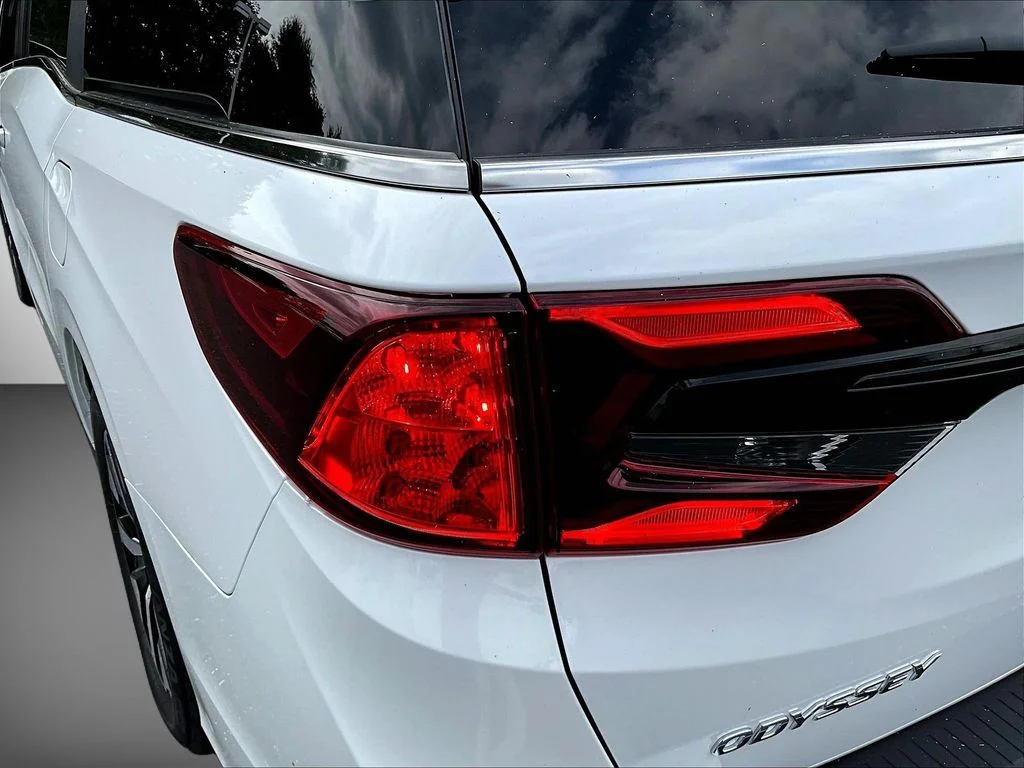 New 2026 Platinum White Pearl Honda EX-L image 27