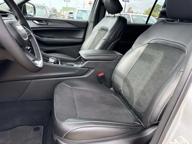 New 2025 Silver Jeep Altitude X image 10