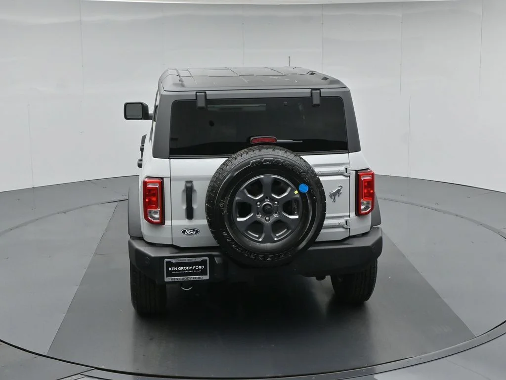 New 2026 White Ford Big Bend image 39