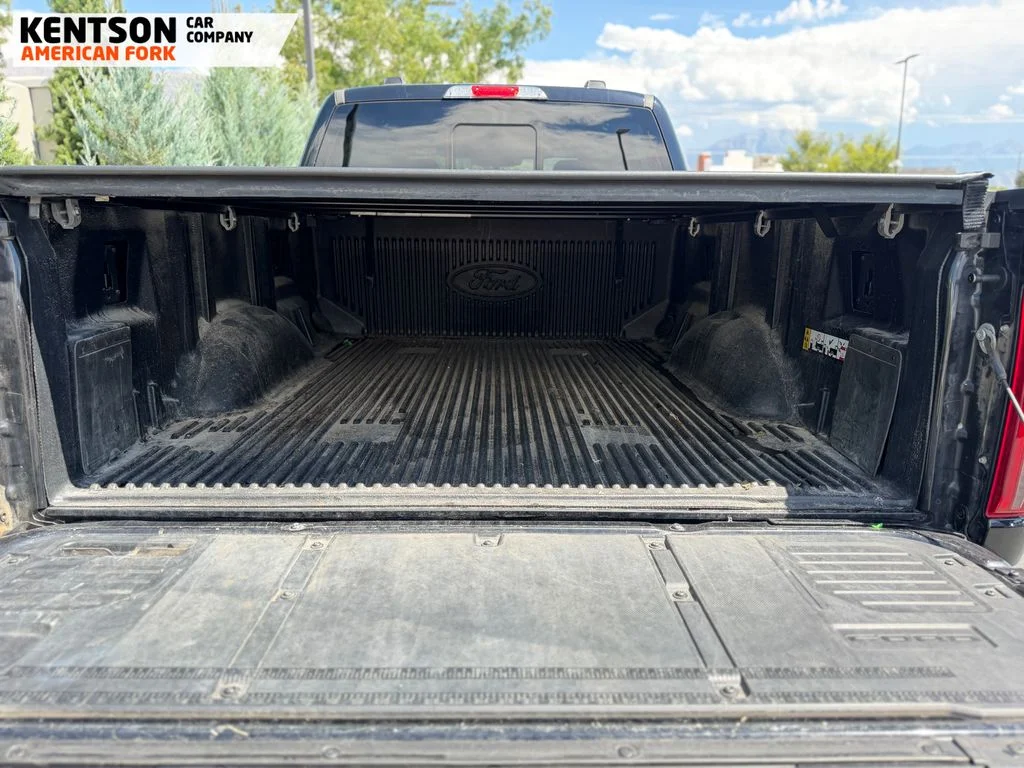 Used 2024 Black Ford XLT image 33