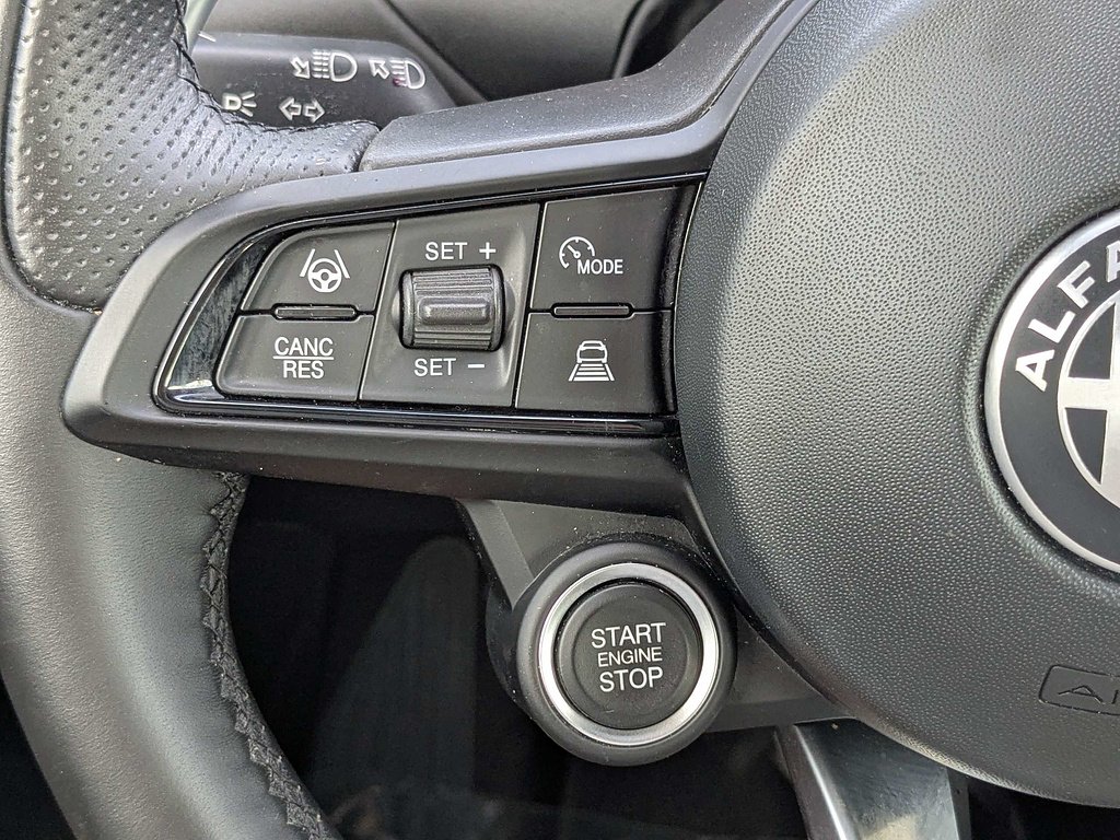 Used 2024 Alfa Rosso Alfa Romeo Veloce image 28