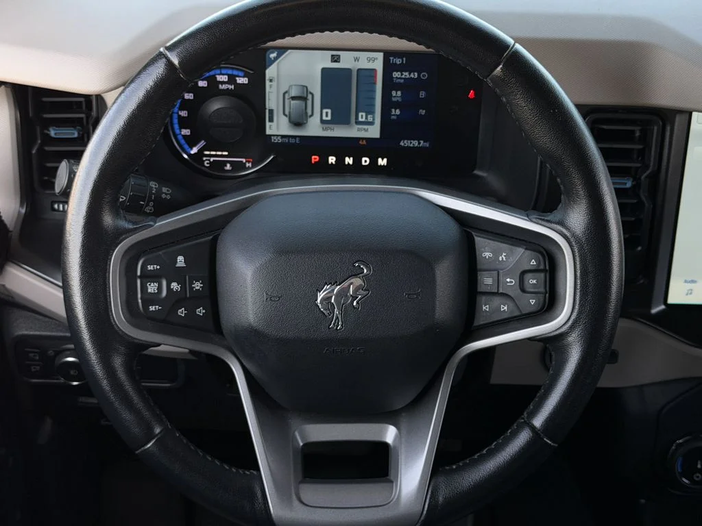 Used 2022 Black Ford Wildtrak image 13