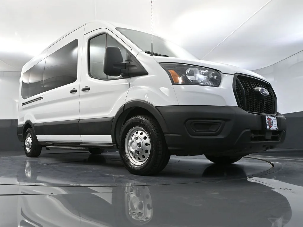 2023 Ford Transit Passenger Van XL - Photo 47