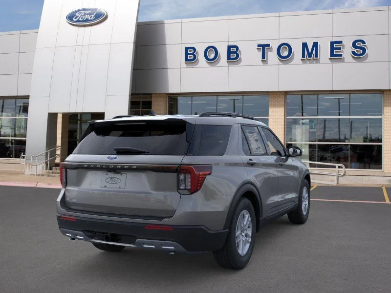 New 2026 Gray Ford Active image 9