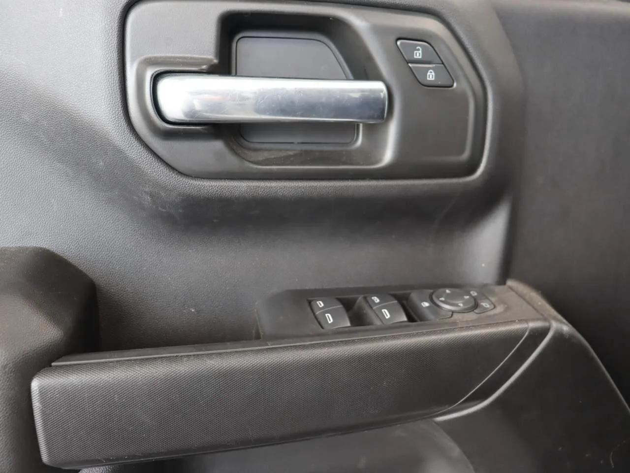 2026 Chevrolet Silverado 1500 Custom - Photo 15