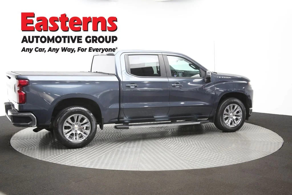 Used 2020 Gray Chevrolet LT image 41
