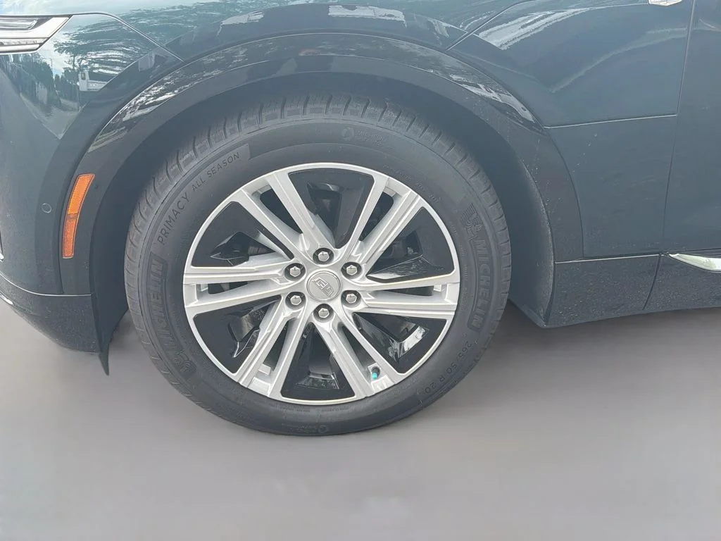 Certified Used 2024 Emerald Cadillac Tech image 35