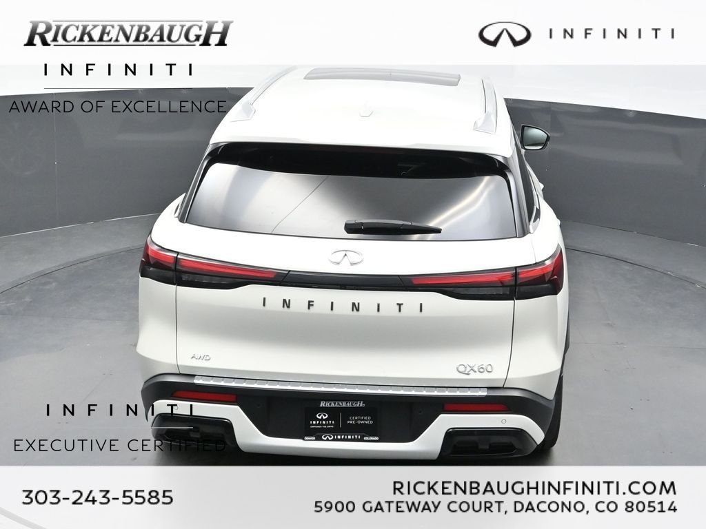 Certified Used 2023 White INFINITI LUXE image 40