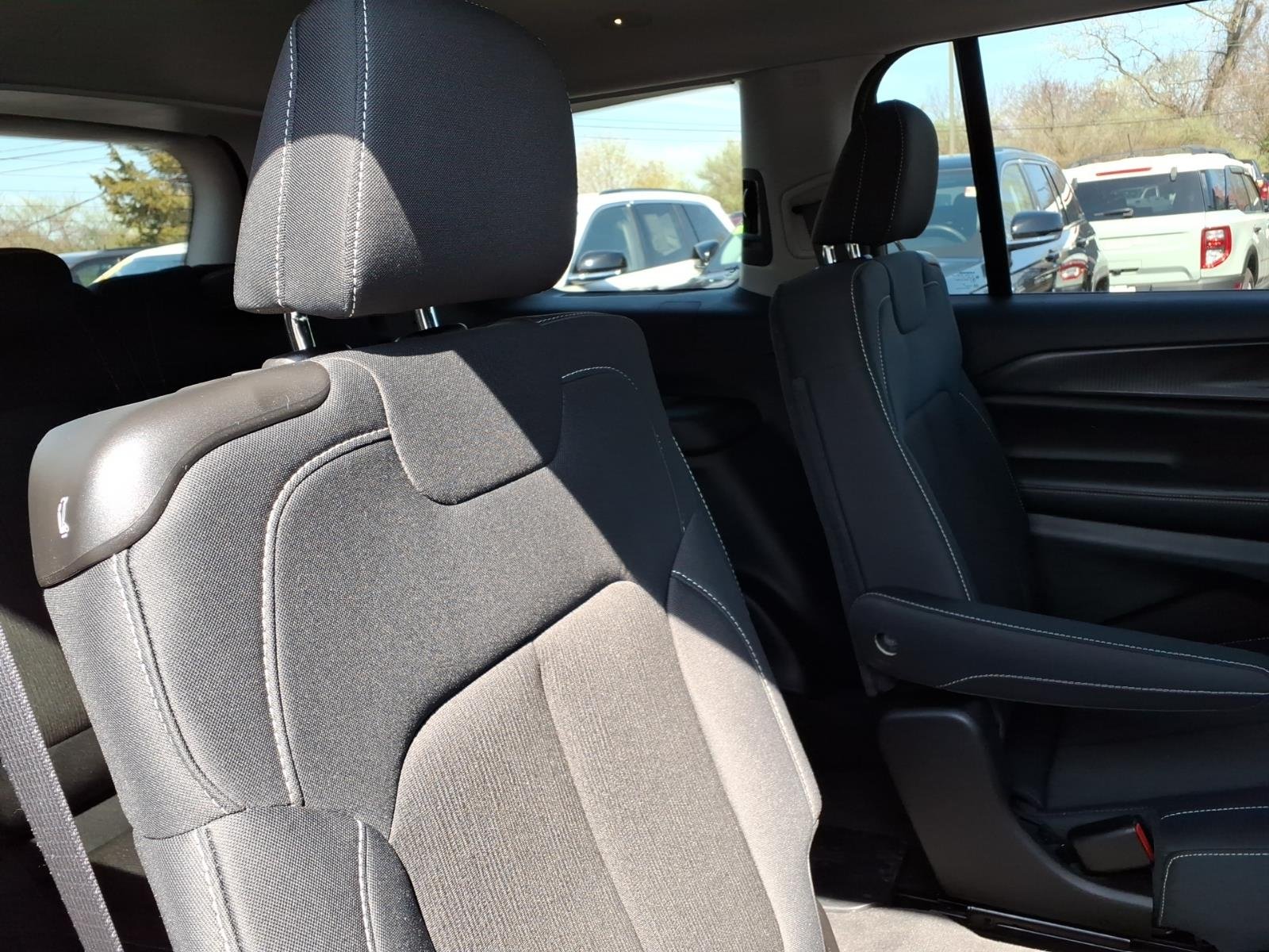 Used 2023 Black Jeep Laredo image 25
