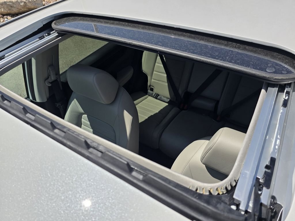 New 2026 Platinum White Pearl Honda EX-L image 2