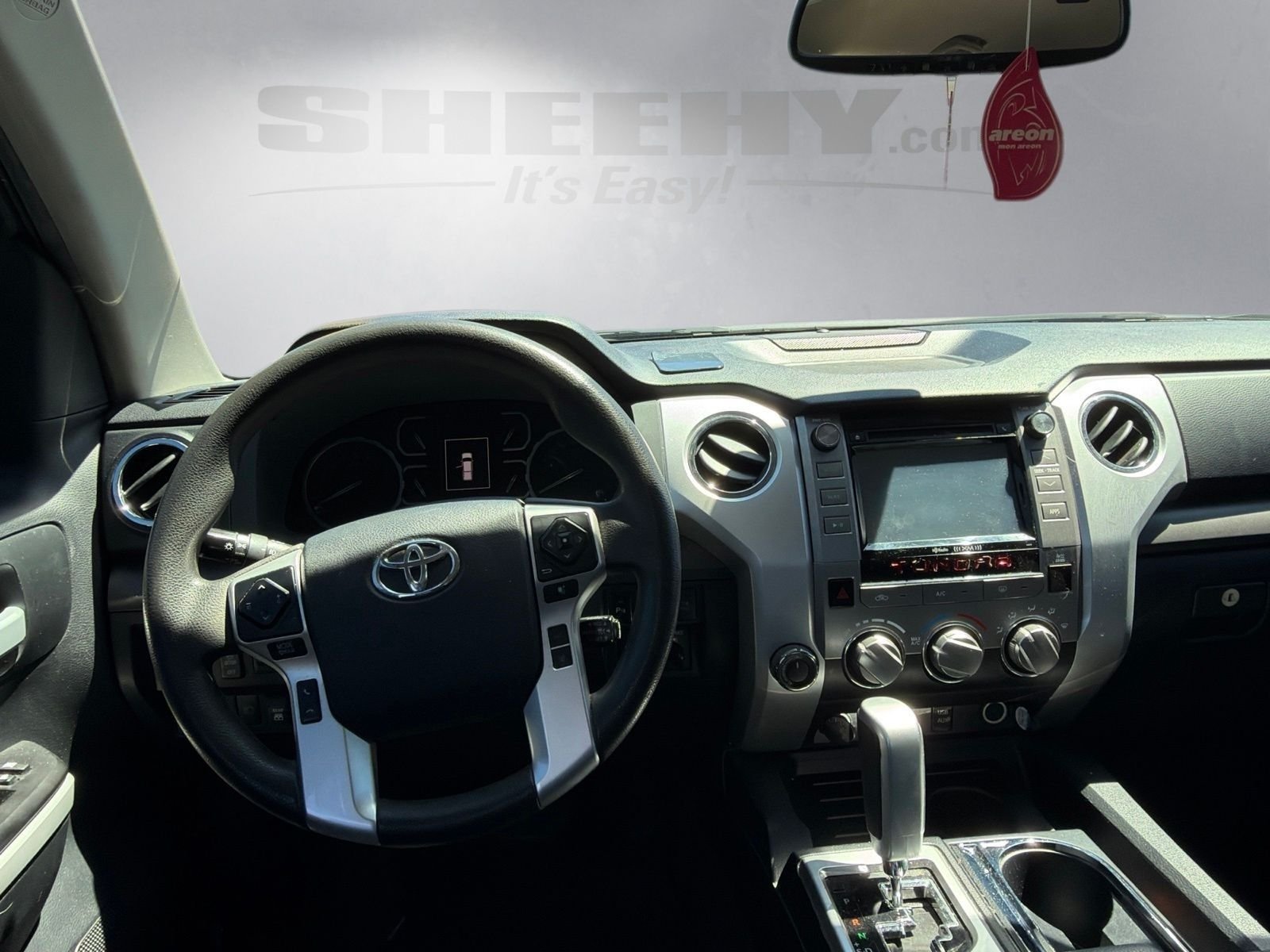Used 2019 Gray Toyota SR5 image 3