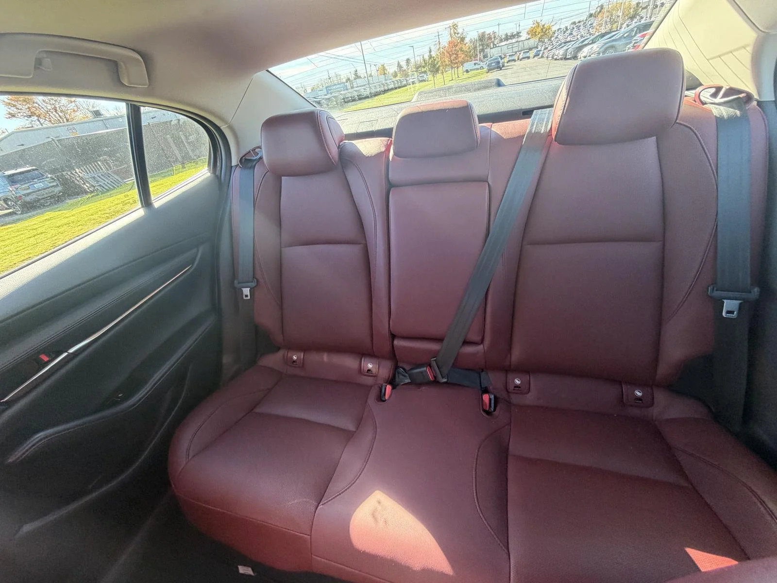 Used 2022 Polymetal Gray Metallic Mazda Carbon Edition image 23