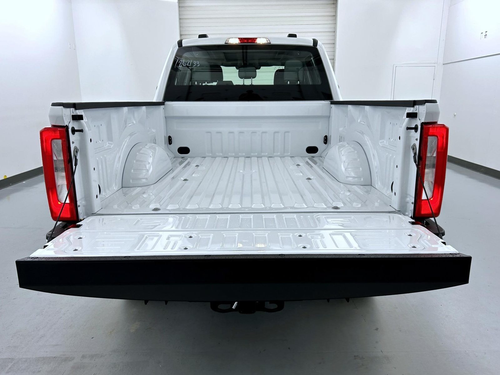 New 2026 Oxford White Ford XL image 22