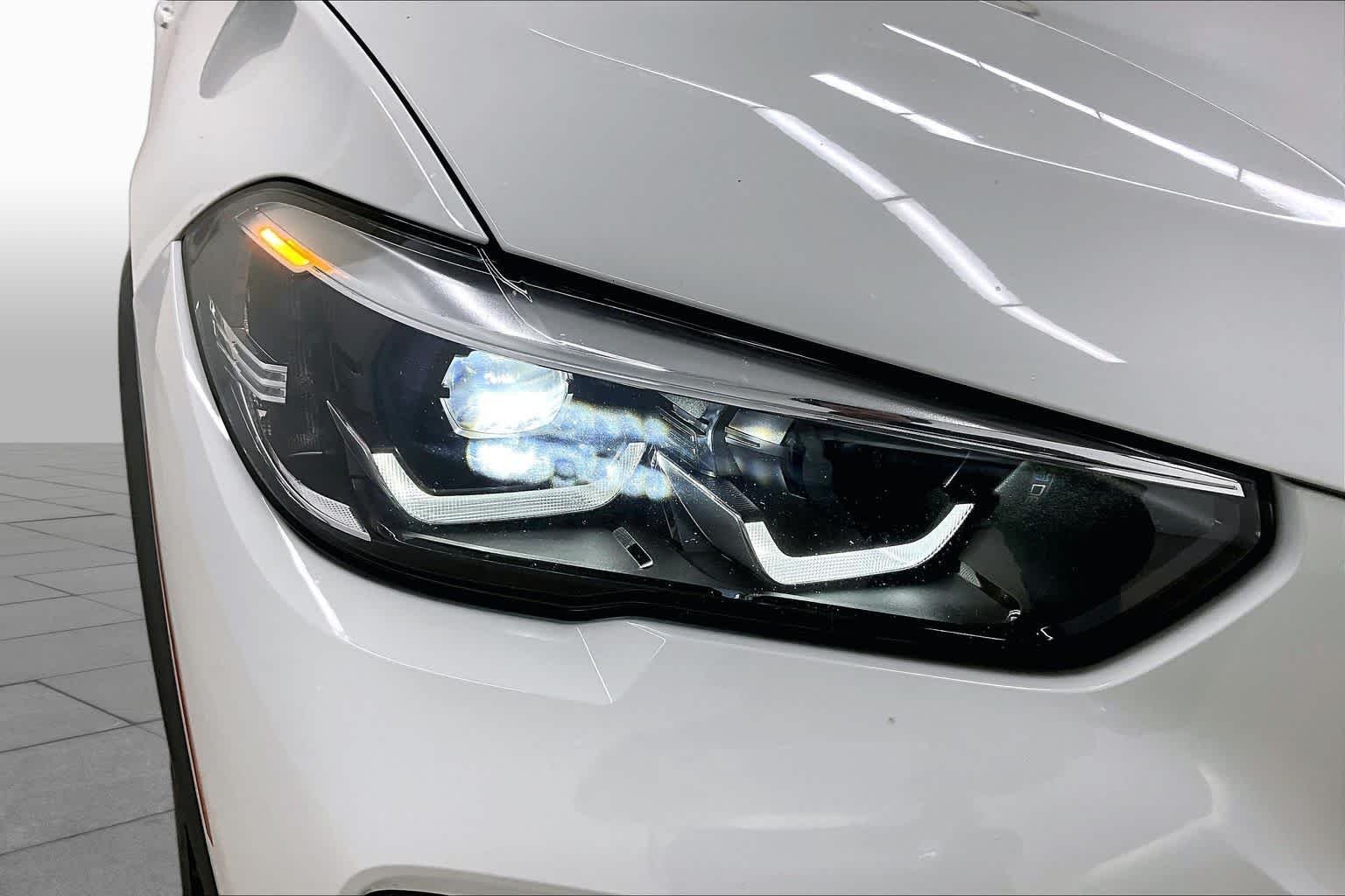 Used 2023 Alpine White BMW xDrive45e image 27