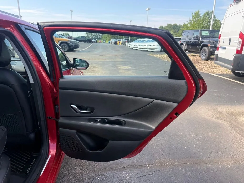 Used 2023 Red Hyundai Limited image 40