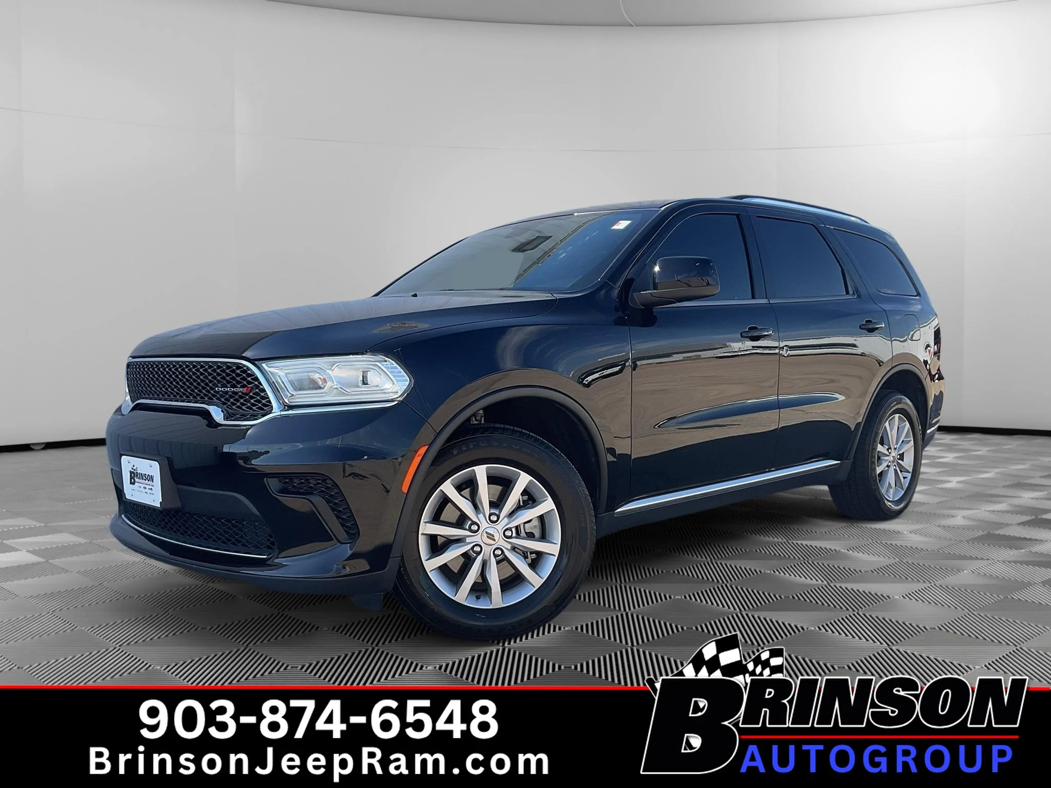 Used 2023 DB Black Clearcoat Dodge SXT image 1