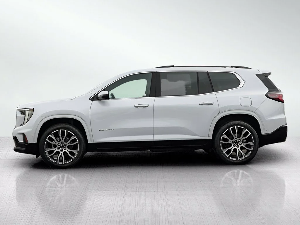 New 2026 Glacier White Tricoat GMC Denali Ultimate image 4