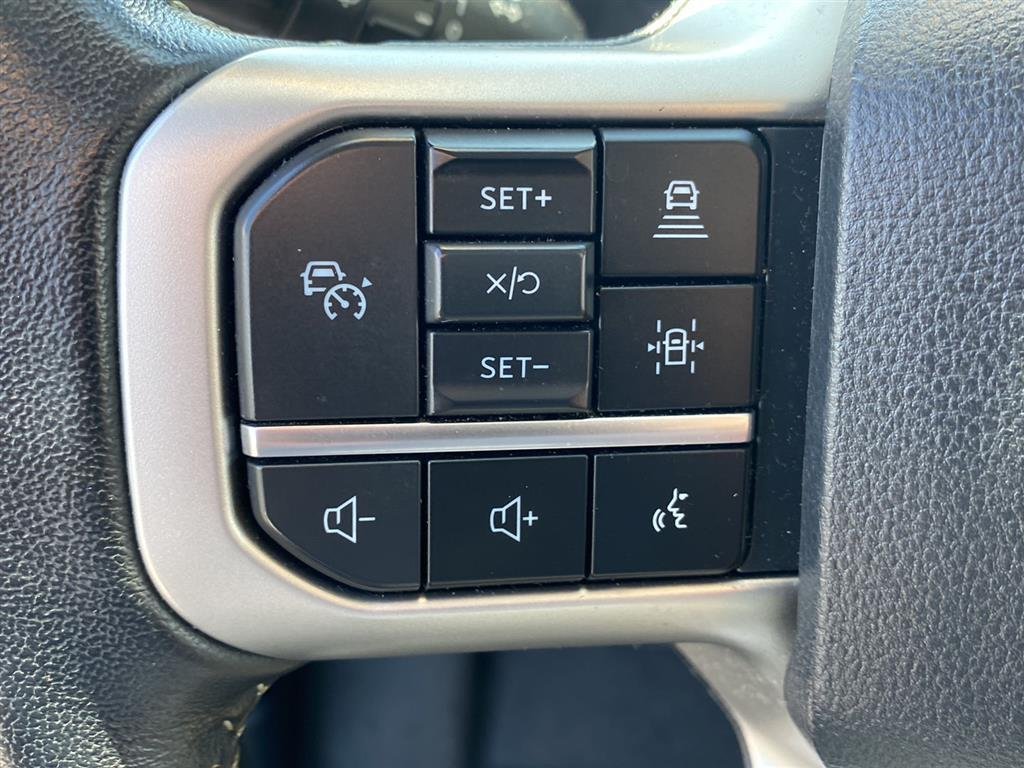 Used 2023 Star White Metallic Tri-Coat Ford XLT image 14