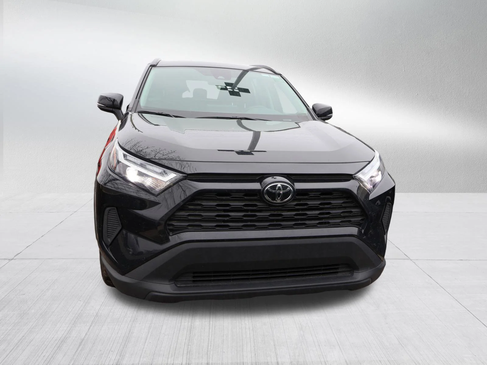 Used 2025 Toyota RAV4 XLE with VIN 4T3RWRFV7SU181206 for sale in Kansas City