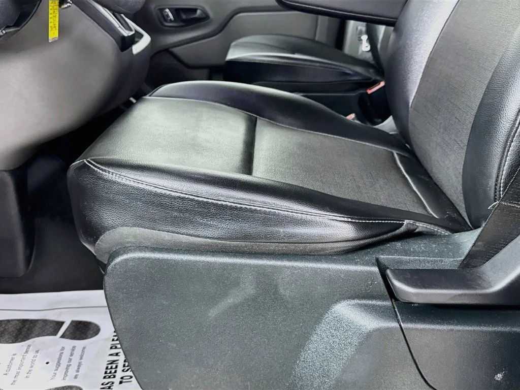 Used 2023 Black Metallic Ford Base image 22