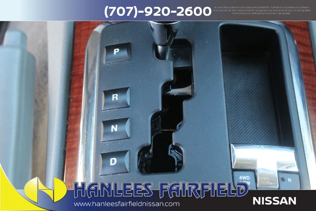 Used 2005 White Jeep Limited image 22