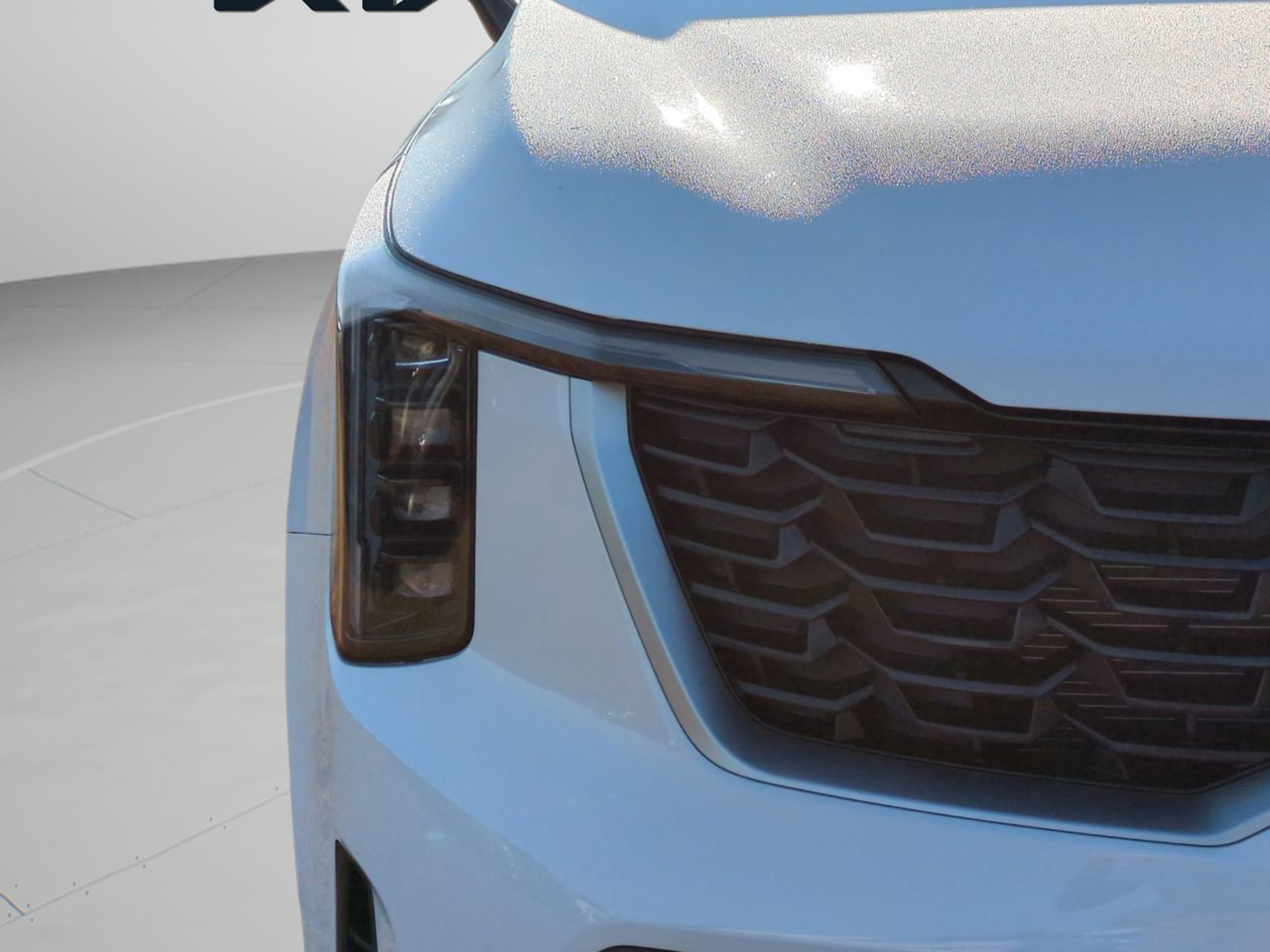 New 2026 Glacial White Pearl Kia LX image 12
