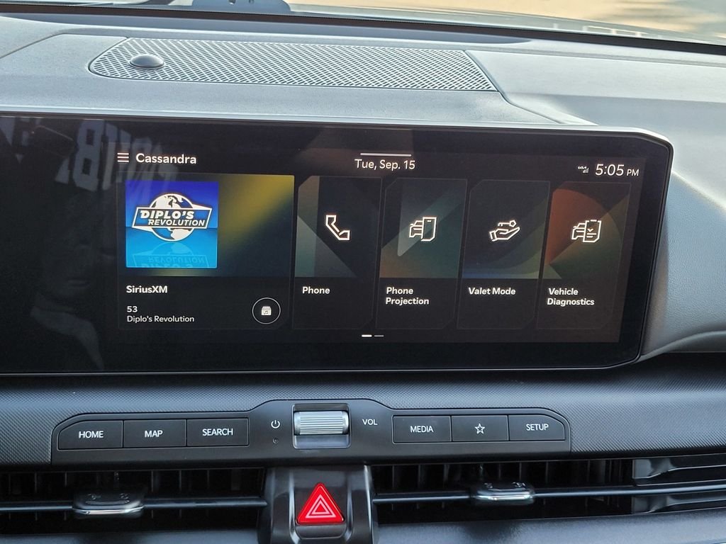 Used 2025 Gray Kia LXS image 18