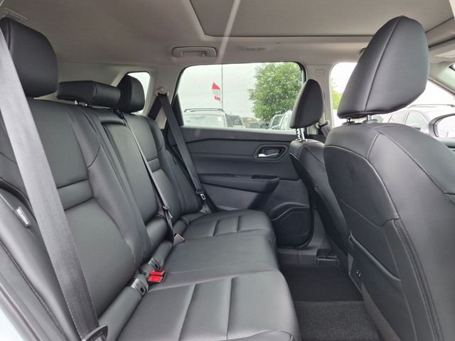 Used 2026 White Nissan Dark Armor image 29
