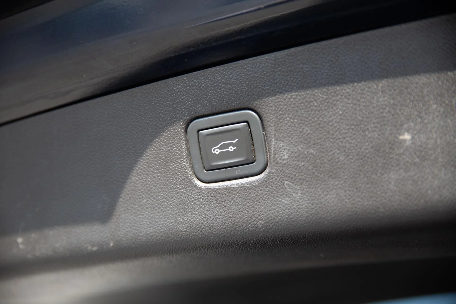Used 2021 Midnight Blue Metallic Chevrolet 2LT image 26