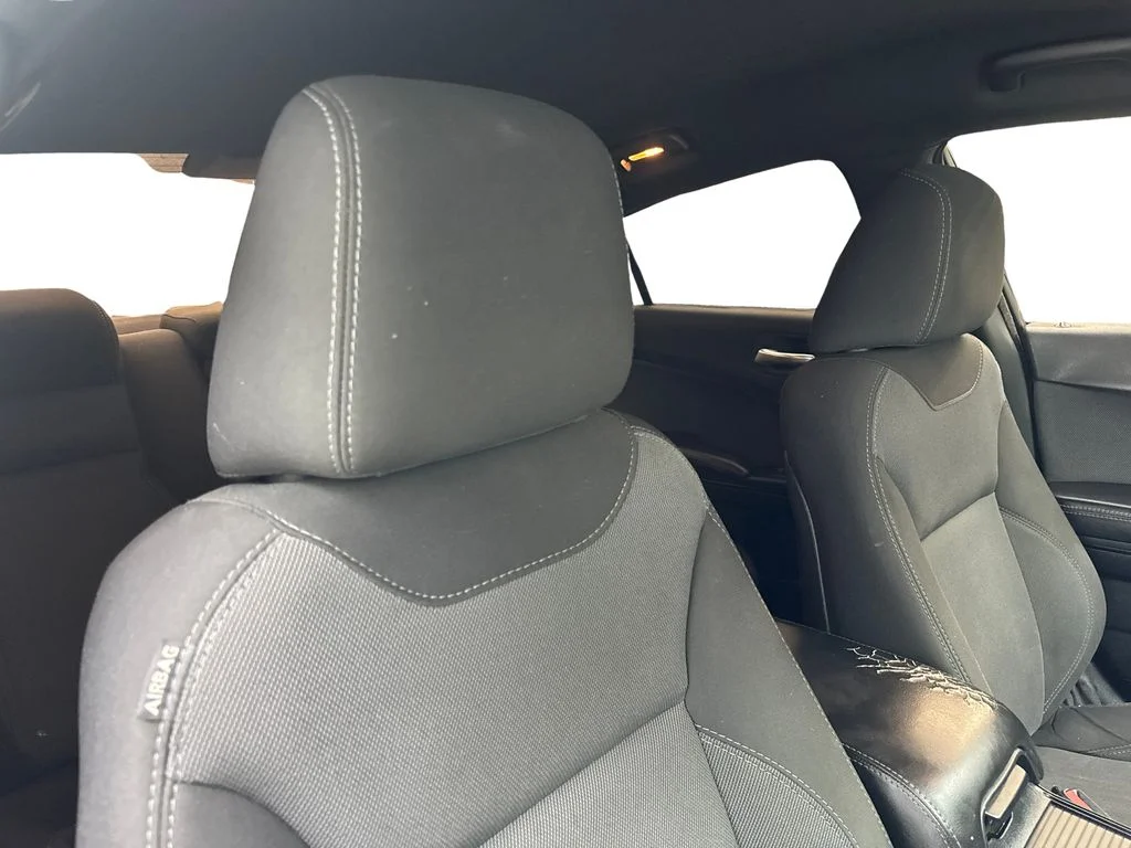 Used 2018 Gray Dodge SXT image 45
