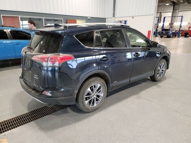 Used 2018 Aqua Toyota XLE image 7