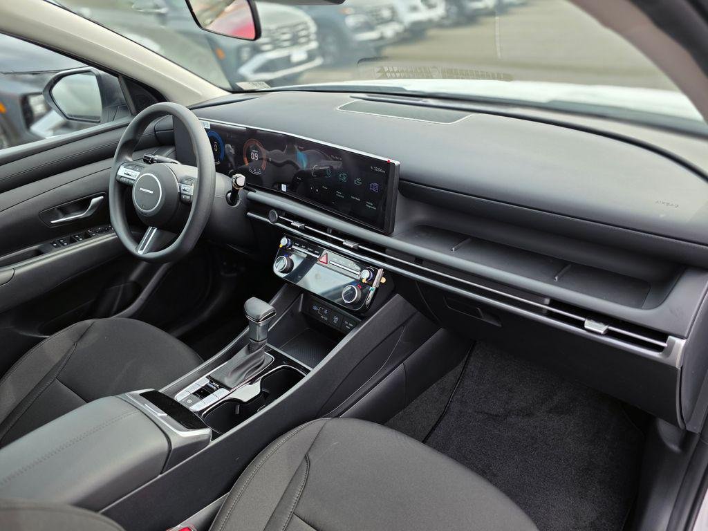 New 2026 White Hyundai SEL FWD image 9