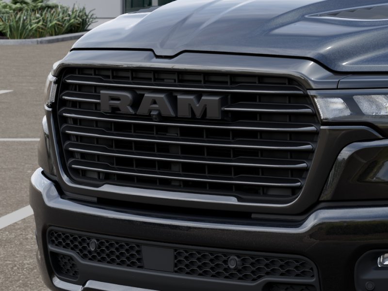 New 2026 Diamond Black Crystal Pearl-Coat Exterior Paint RAM Laramie image 37