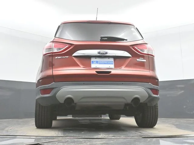 Used 2016 Orange Ford SE image 43