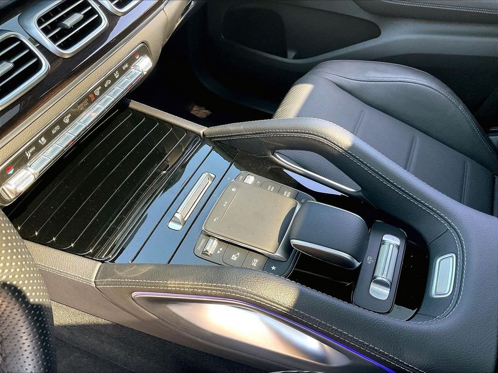 Certified Used 2024 Obsidian Black Metallic Mercedes-Benz GLE 580 image 20