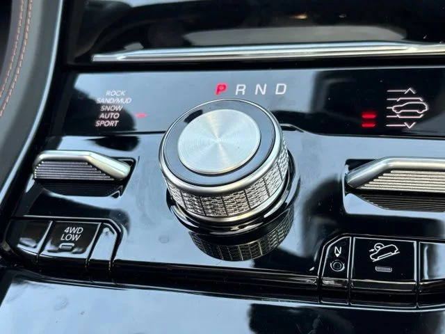 New 2026 Silver Zynith Exterior Paint Jeep Summit image 26