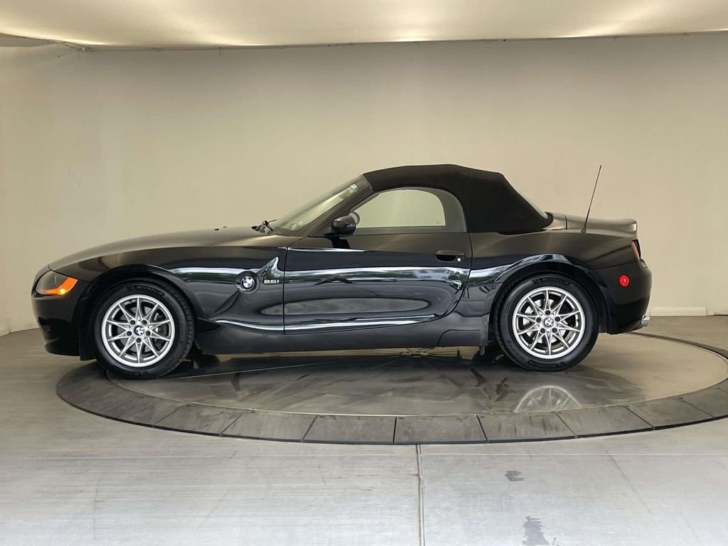 Used 2004 BMW Z4 2.5 with VIN 4USBT33564LS49491 for sale in Sewickley, PA