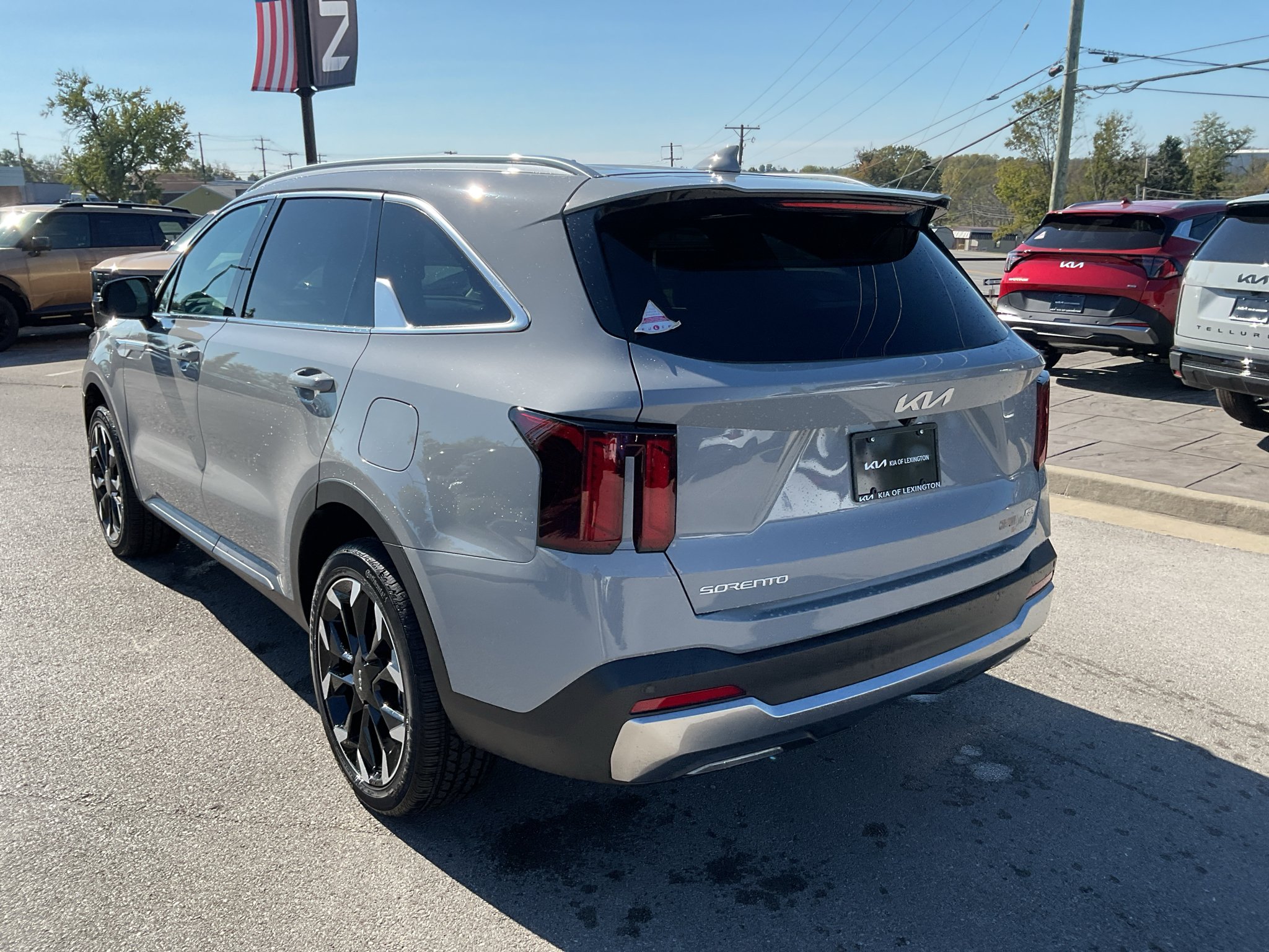 Used 2026 Wolf Gray Kia EX image 7