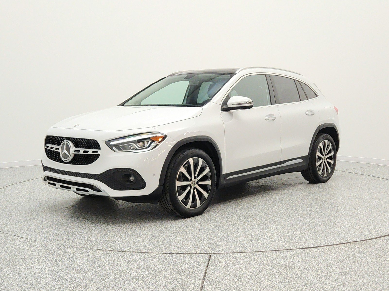 Used 2021 Digital White Metallic Mercedes-Benz GLA 250 4MATIC® SUV image 1