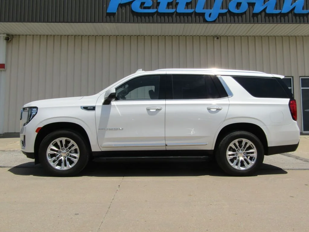 Used 2021 White GMC SLT image 11