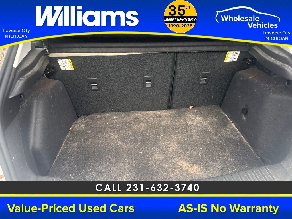 Used 2016 Oxford White Ford SE image 27