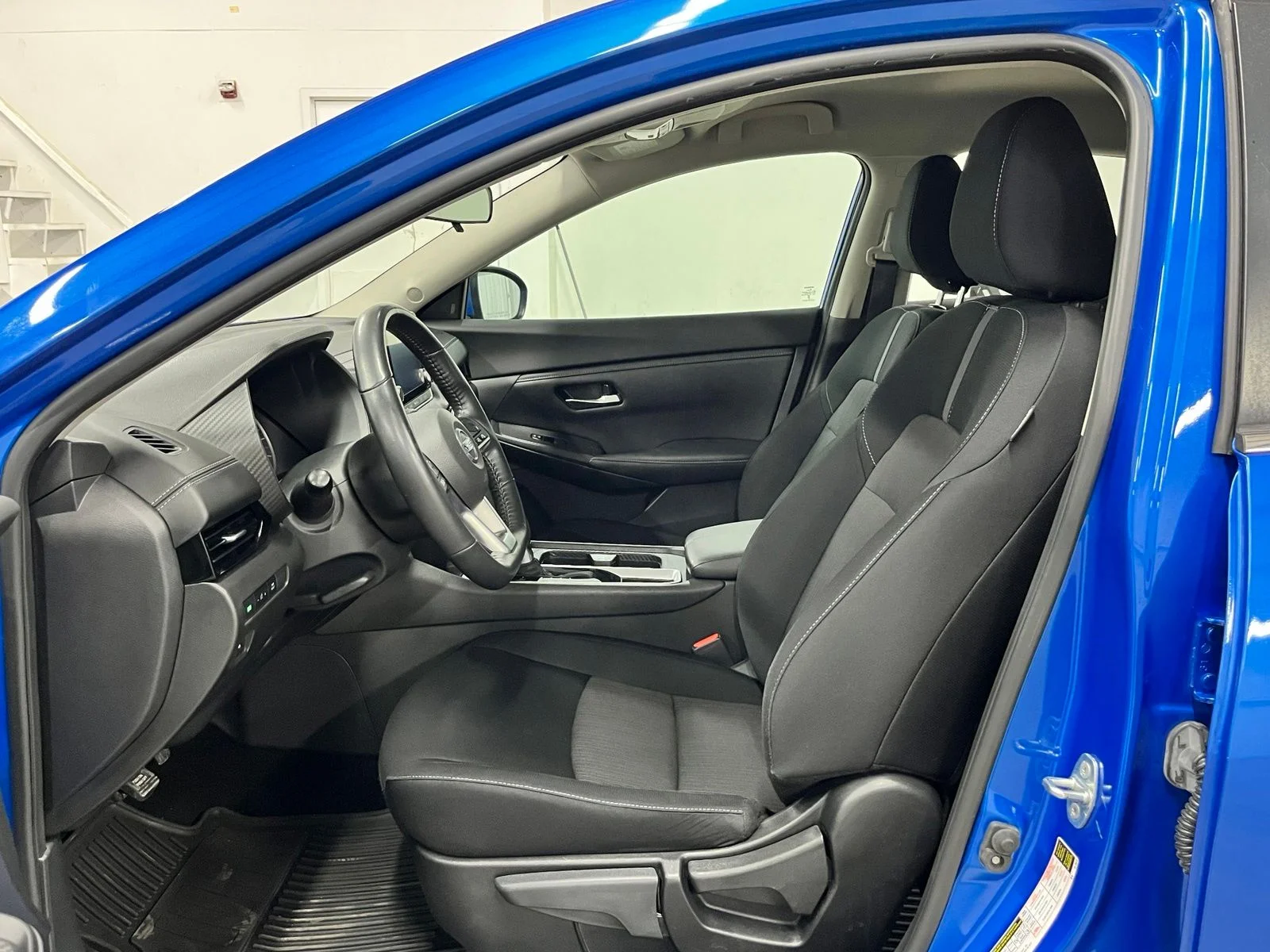 Used 2023 Blue Nissan SV image 17