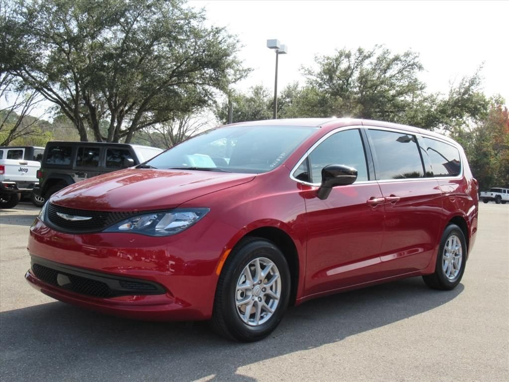 New 2026 Red Hot Pearl-Coat Exterior Paint Chrysler LX image 3