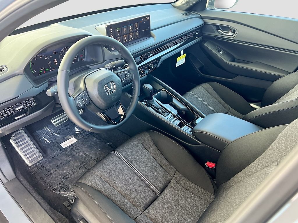 2026 Honda Accord Hybrid Sport - Photo 6