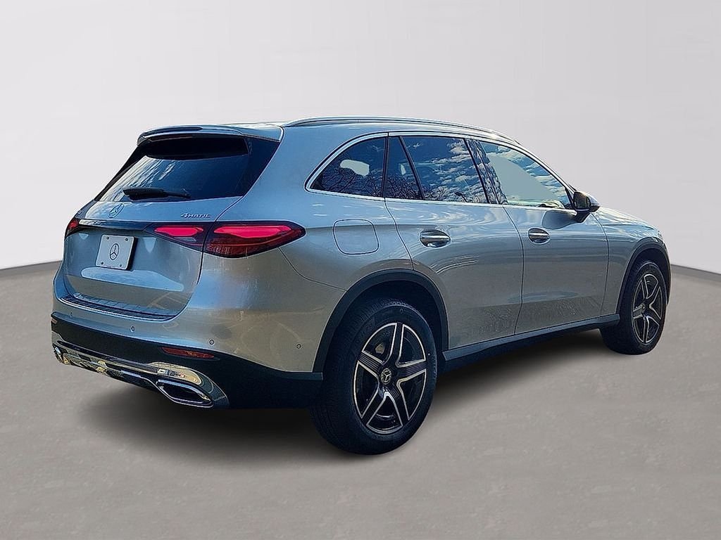 Used 2026 Cirrus Silver Metallic Mercedes-Benz GLC 300 image 3