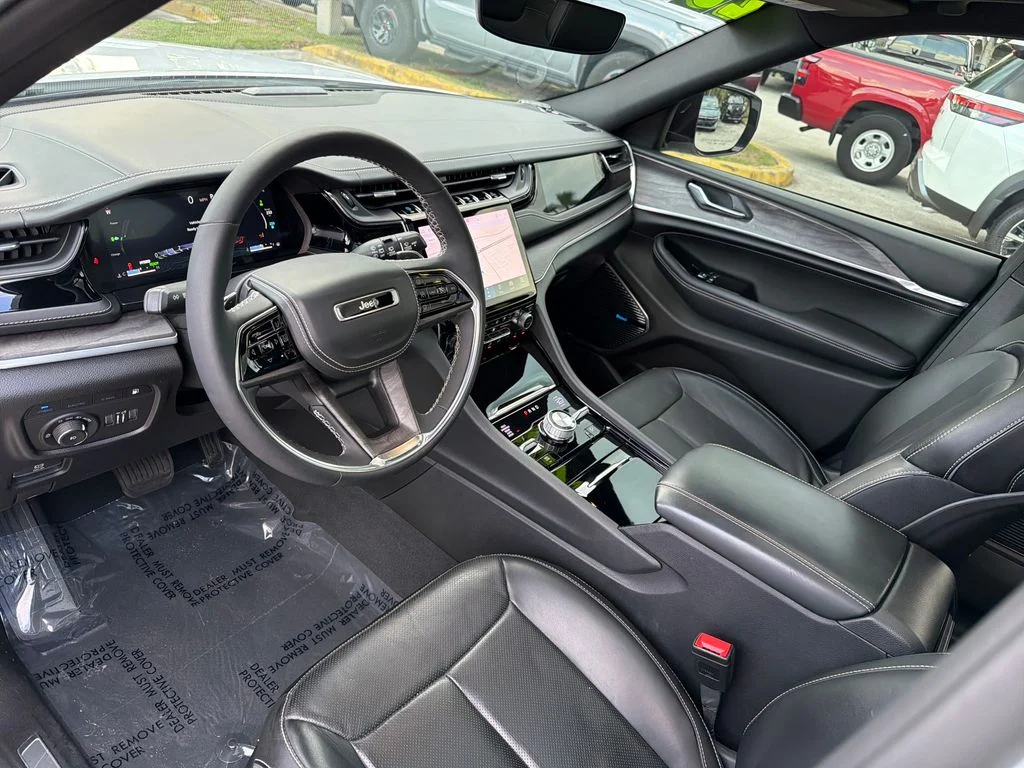 2023 Jeep Grand Cherokee Overland 4xe - Photo 14