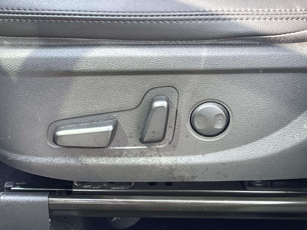 Certified Used 2023 Silver Hyundai SEL image 18