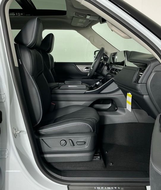 New 2026 RADIANT WHITE INFINITI Luxe 2WD image 29