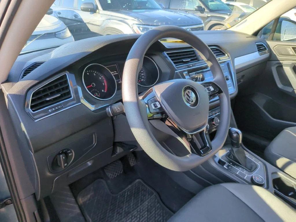 Used 2019 Blue Volkswagen 2.0T S image 7