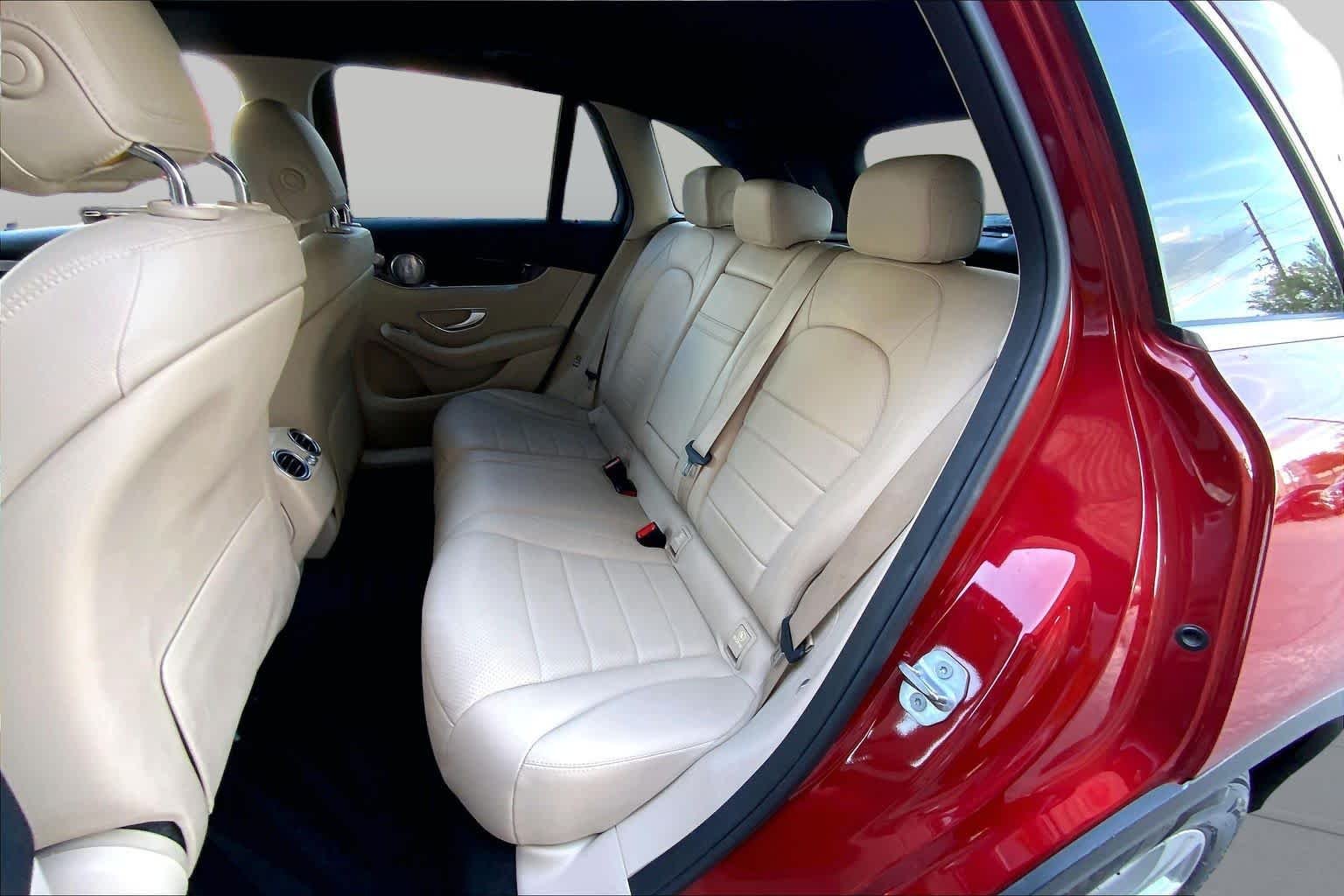 Used 2017 designo Cardinal Red Metallic Mercedes-Benz GLC 300 image 19